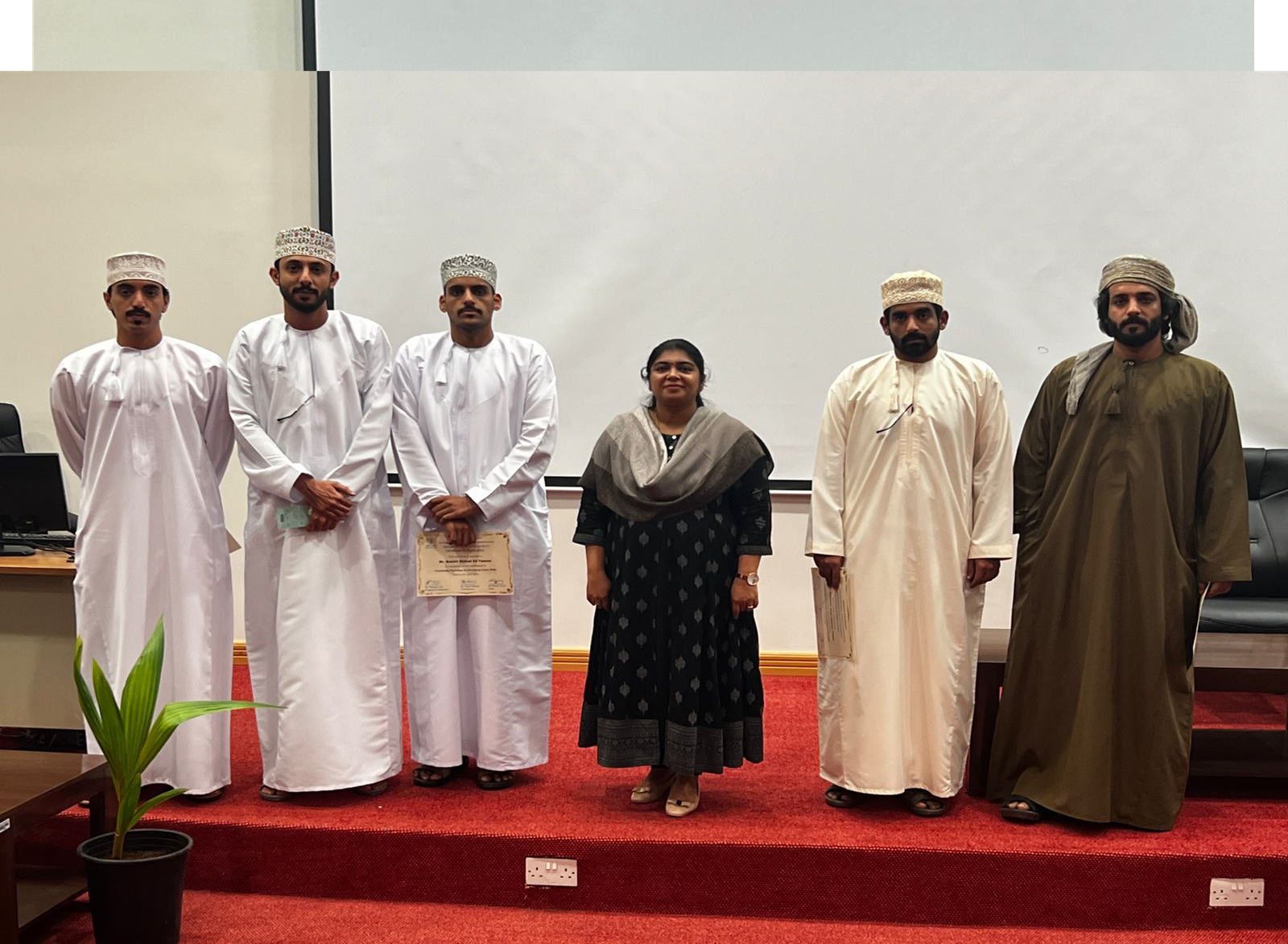 طلبة قسم الادارة بكلية التجارة والعلوم الادارية ينظمون فعالية (المهارات الخضراء) Management Students Drive Community Change with Green Skills Activity